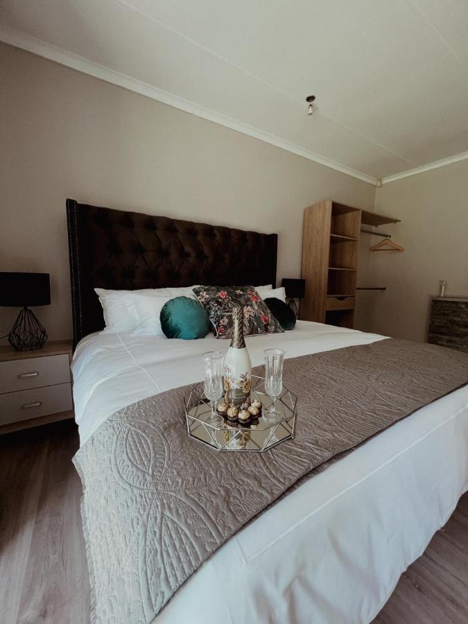 Le'Ciara Luxury Guest House Johannesburg Buitenkant foto