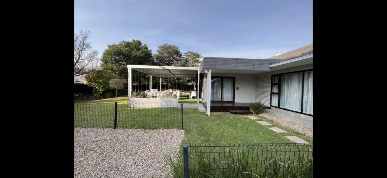 Le'Ciara Luxury Guest House Johannesburg Buitenkant foto