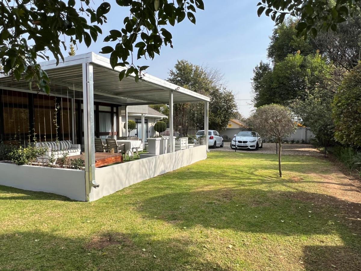 Le'Ciara Luxury Guest House Johannesburg Buitenkant foto