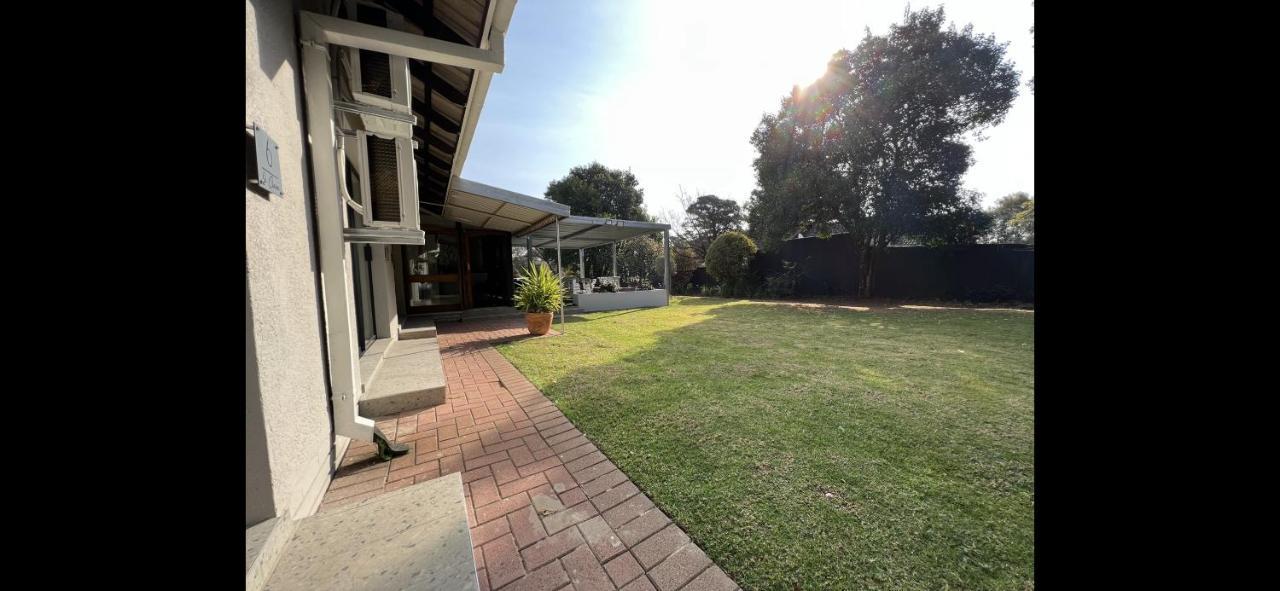 Le'Ciara Luxury Guest House Johannesburg Buitenkant foto