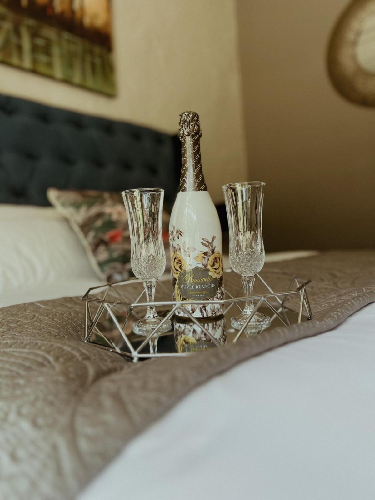 Le'Ciara Luxury Guest House Johannesburg Buitenkant foto